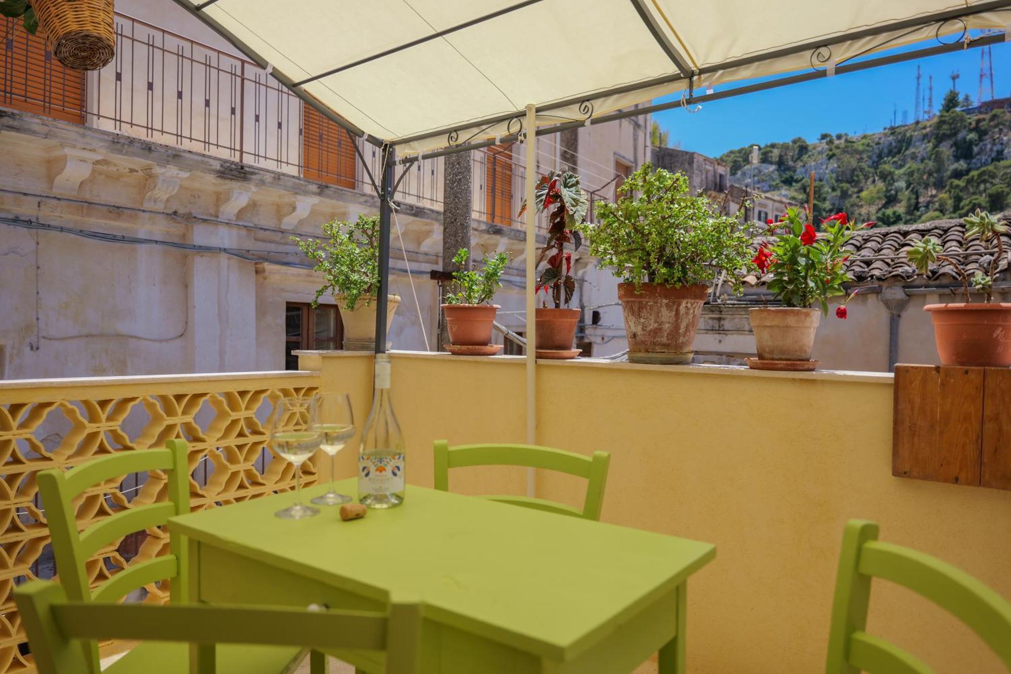 Ferienwohnung Le Cacinare Modica Zimmer foto